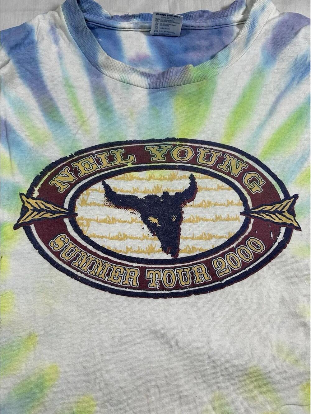 Vtg Unisex XL Neil Young Tie Dye Concert T Shirt 2000 TOUR pretenders Thrashed